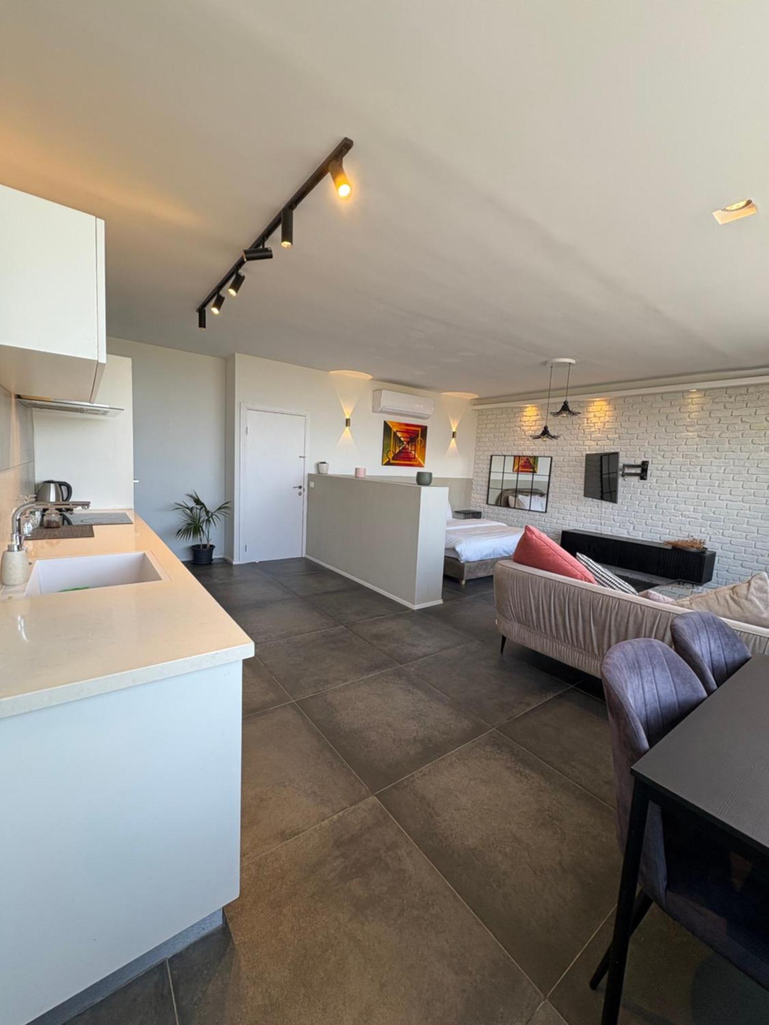 Urbanica Carmel- Apartments Haifa Room photo